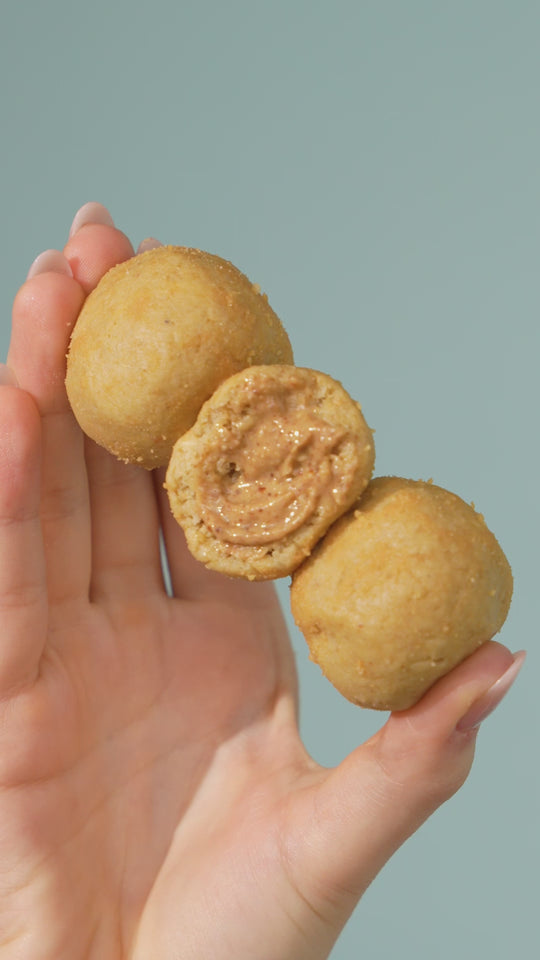 White Choc Cookie Butter (12 Balls)